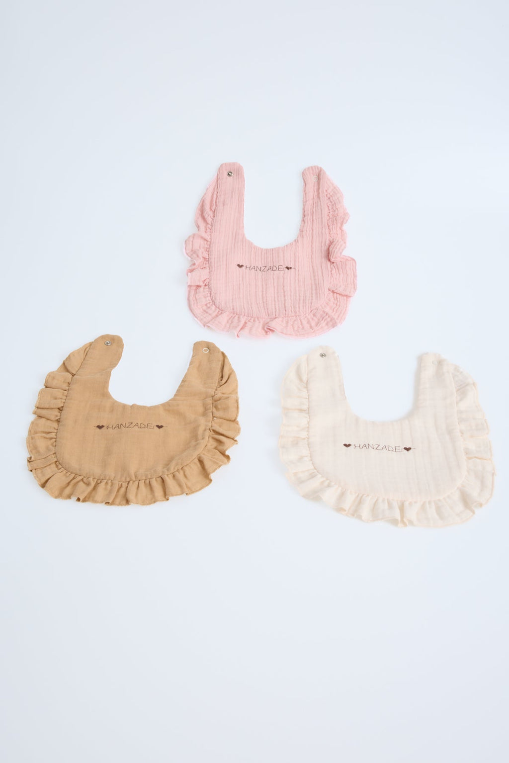 Kişiye Özel İsim Nakışlı Sıvı Geçirmez Müslin Önlük Enhitbaby